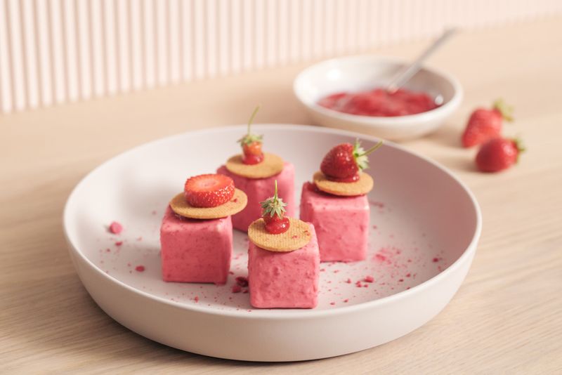 Erdbeer-Vanille-Törtchen