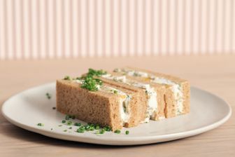 Vollkornsandwich mit Eiersalat