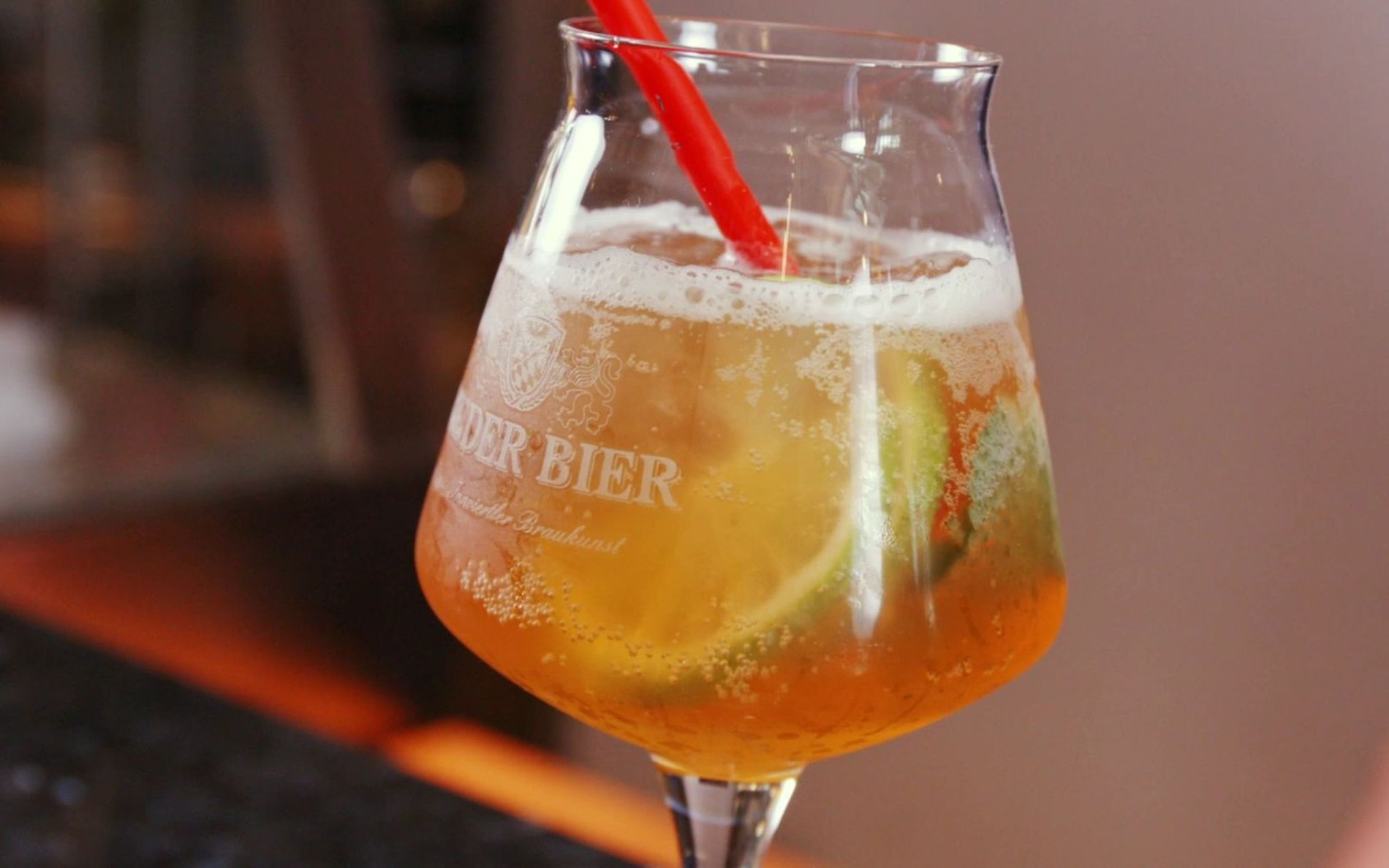 Biercocktail mit Mango und Maracuja | 7Hauben