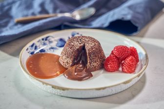 Schokoladenkuchen mit Meersalz-Karamell